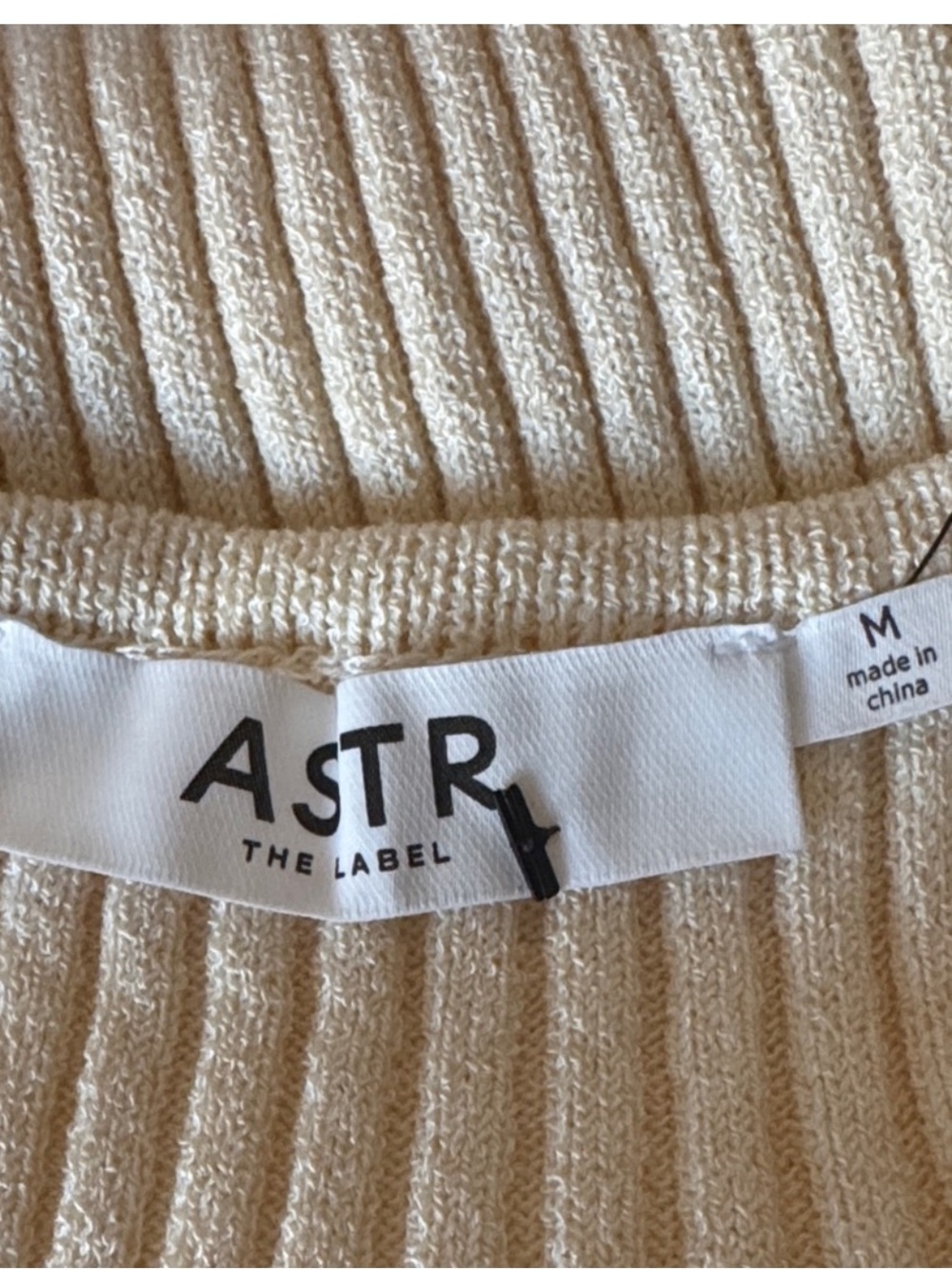 ASTR The Label Ribbed Sleeveless Long Cardigan Size Medium Cream - Picture 6 of 8